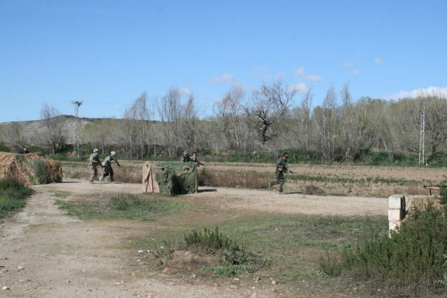 recorriendo terreno airsoft